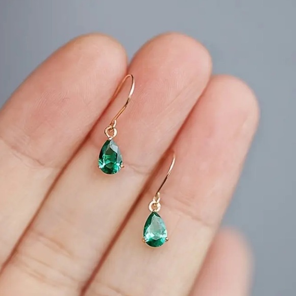 NEW Dainty Teardrop dangle Earrings in Emerald Green & Gold color May - Boutique - Picture 6 of 6